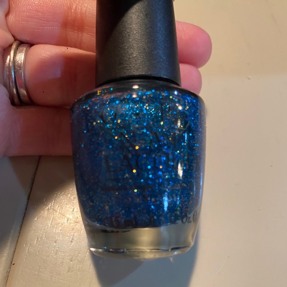 OPI Absolutely Alice